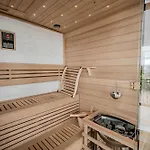 Ravsea Luxury In Odyssey Spa&pool-parking * 马马亚