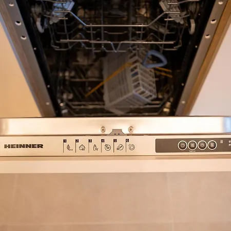 アパート Ravsea Luxury In Odyssey Spa&pool-parking ママイア