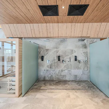 Ravsea Luxury In Odyssey Spa&pool-parking