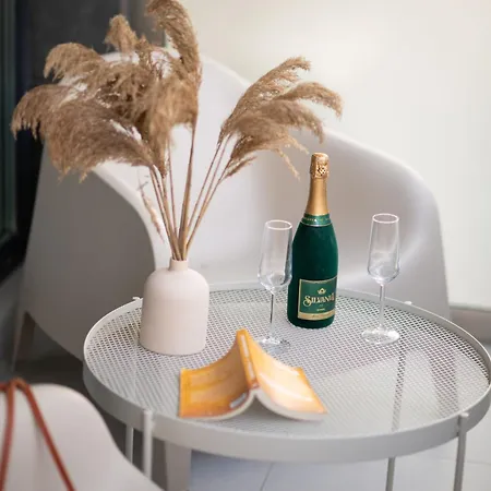 Ravsea Luxury In Odyssey Spa&pool-parking * ママイア